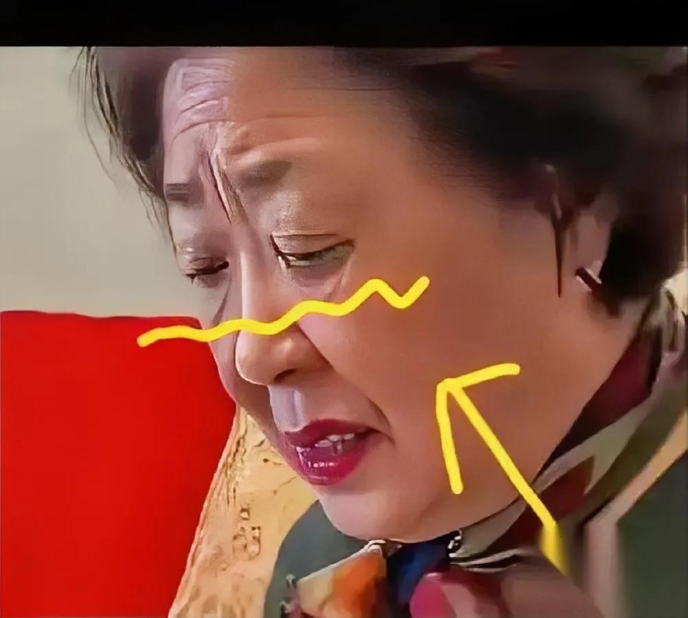 庞书令没疯，是在抢命。

再晚一步，庞家百年家底就被吞得连渣都不剩。

亚洲周刊