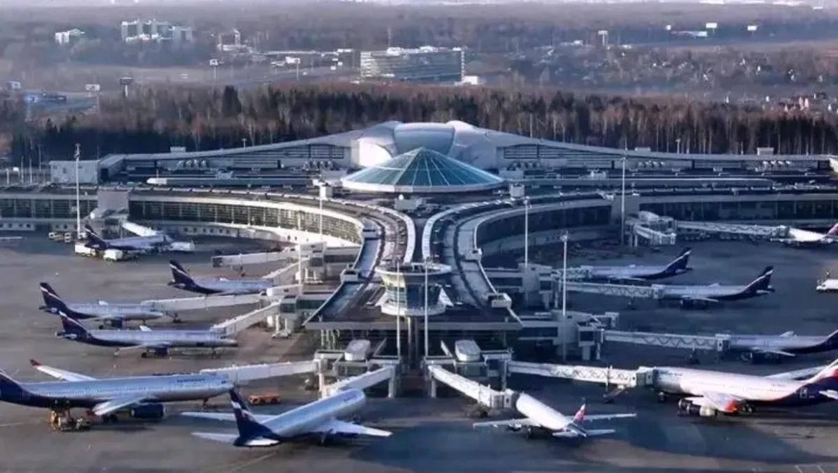 半岛电视台报道，当地时间5日，伊朗法尔斯通讯社发文证实，位于该国西南部的重要空港