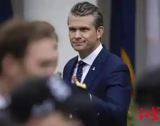三大异常信号曝光！800名美军将领被召回国，背后到底有什么重大战略转向？

国防