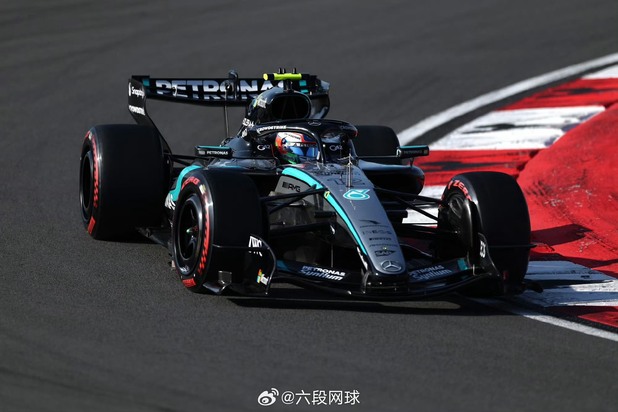 安东内利夺F1中国站冠军 2026F1中国大奖赛正赛结束19岁的车手安东内利生涯