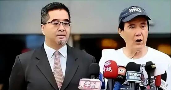 以前总觉得马英九只是性格软弱、政治无能，遇事只会"不沾锅"。现在才彻底看清，他哪