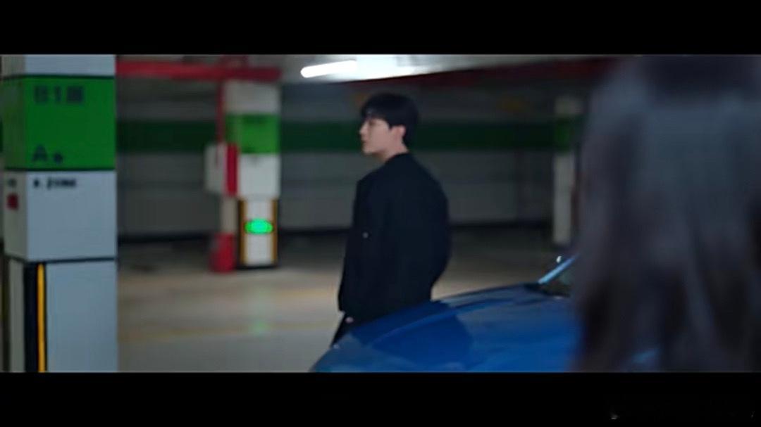 #蒋翼是黄瀛子的生日惊喜# 黄瀛子在看到蒋翼出现的时候眼睛里闪烁的光芒是不会欺骗