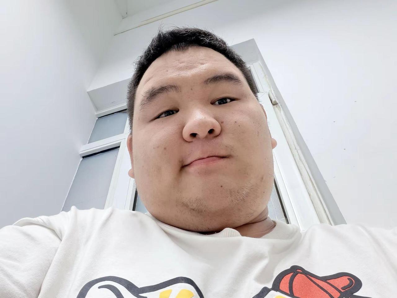 就想用下bgm变肉壮 熊猪