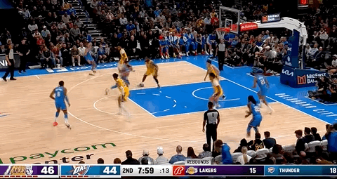 詹姆斯这盖帽，跳的太高了！