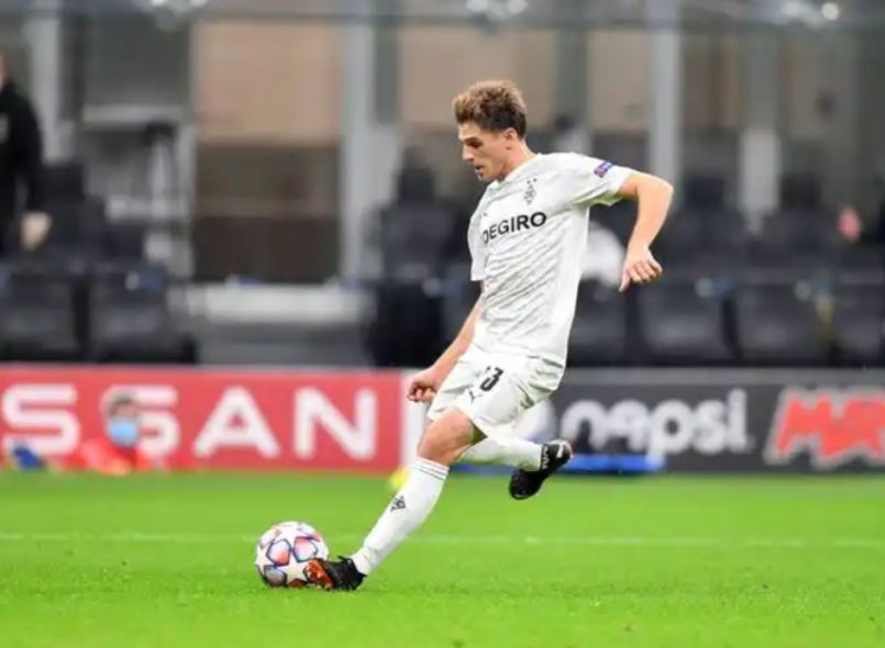 德国杯来袭 门兴vs圣保利 圣保利状态欠佳，门兴胜券在握？来不及解释，跟上节奏轻