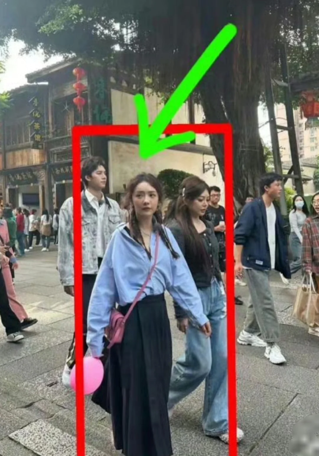现实中，明星果然和素人有壁