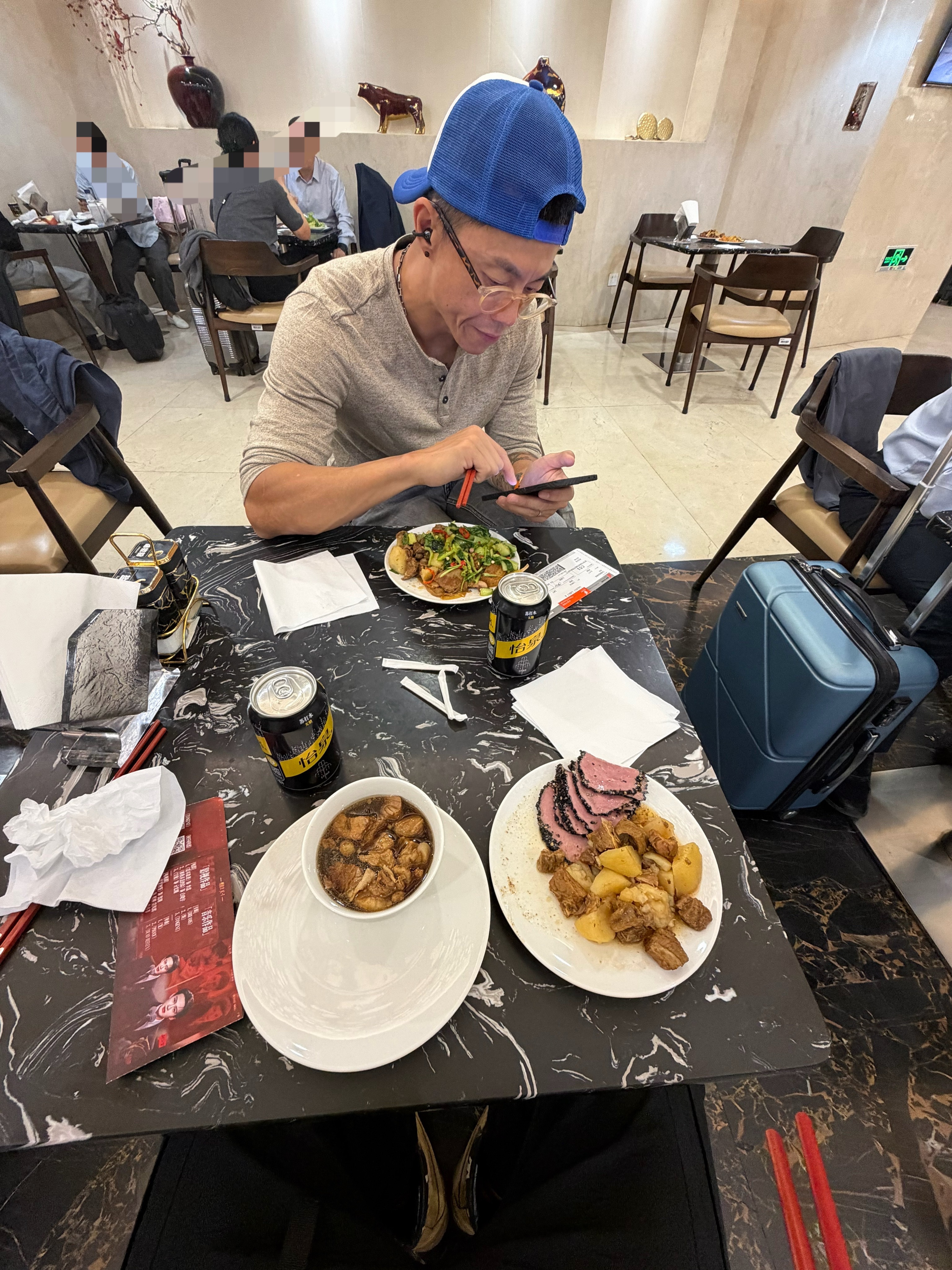 机场传统美食，牛肉面不要面[doge] ​​​