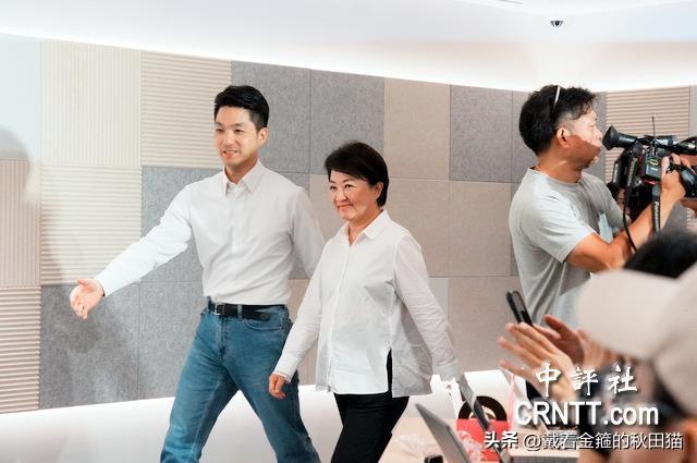 “秀燕姐北上救场”！蒋万安竞总主委落定，蓝营最强母鸡正式出笼～

据中评社消息，