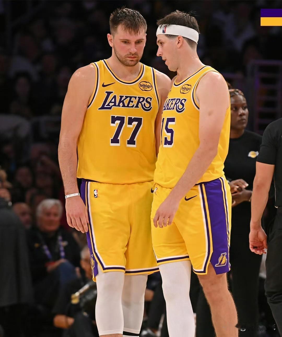 湖人残阵对开拓者，核心缺战三人，新人迎来转机。
近来湖人真是够呛，詹姆斯继续歇着