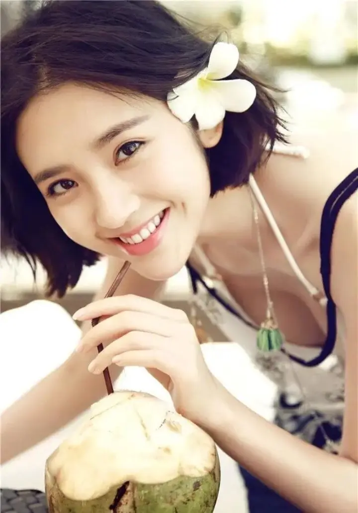 唐艺昕 治愈系少女