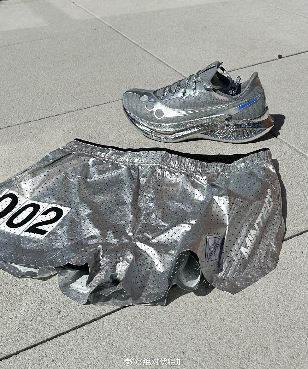 Minted New York 的新作品，Saucony 索康尼助阵。时装设计 