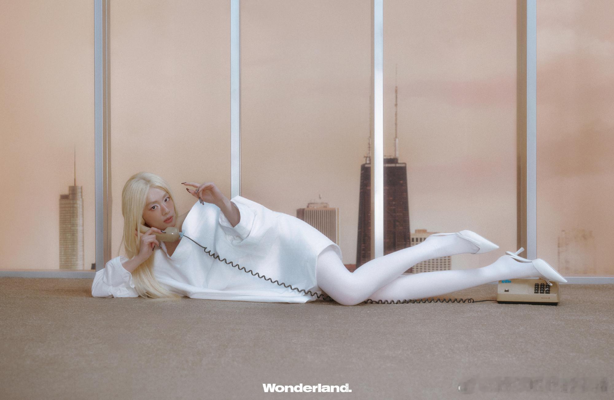 陈昊宇白发辣妹大片，好不一样的感觉🥵🥵 