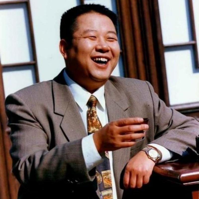 牛振华（1956年5月1日-2004年5月11日），祖籍河北献县，出生于辽宁省锦