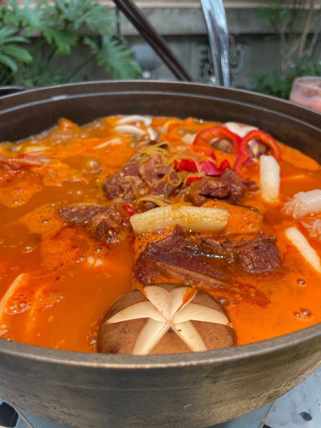 #为什么吃辣容易拉肚子# 我很容易吃辣椒拉肚子，最近就体会到了吃完辣椒肠子里火辣