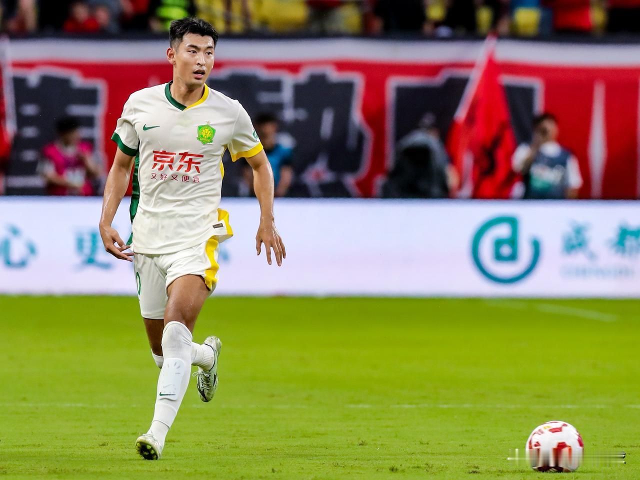 王子铭基本确定加盟成都蓉城…哎，虽然没去云南玉昆但还是没能在国安，咱就说现在国内