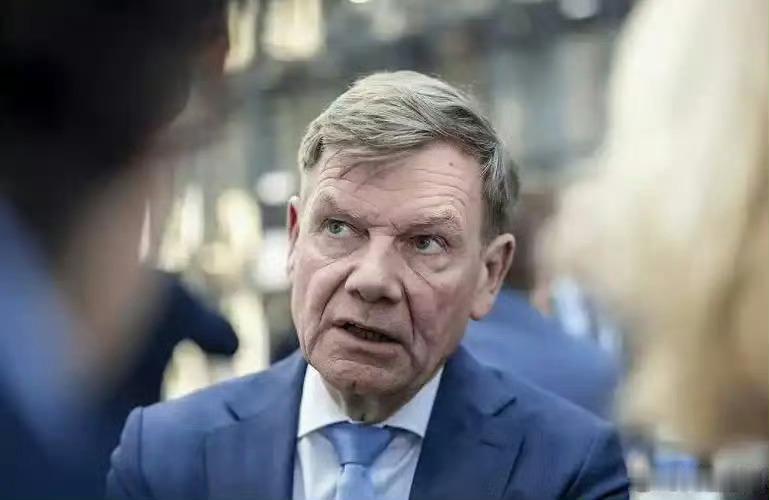 德国外长声称，虽然最近有些隔阂，但美国仍然是欧洲和德国最重要的伙伴，欧洲的安全依