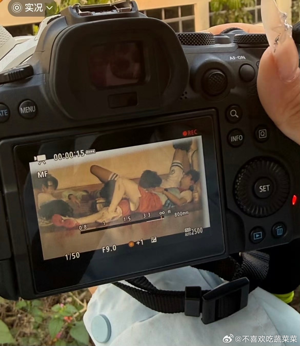 tg 打完篮球一群人躺在一起吗 （os 感觉凑凑的） 