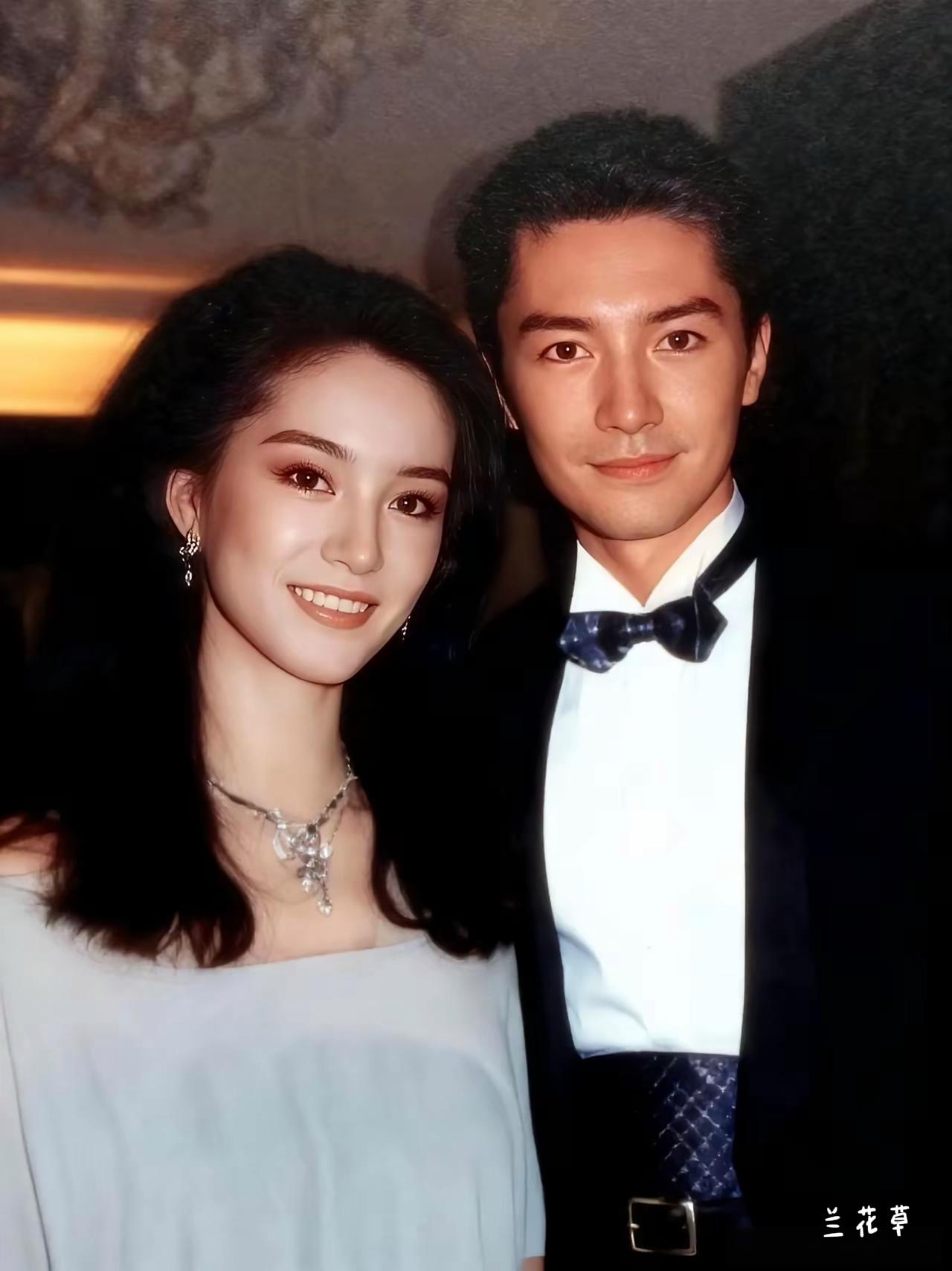 最高级的配置：尊龙、林青霞。
可谓俊男美女；可谓美如冠玉，翩翩陌上人；可谓沉鱼落