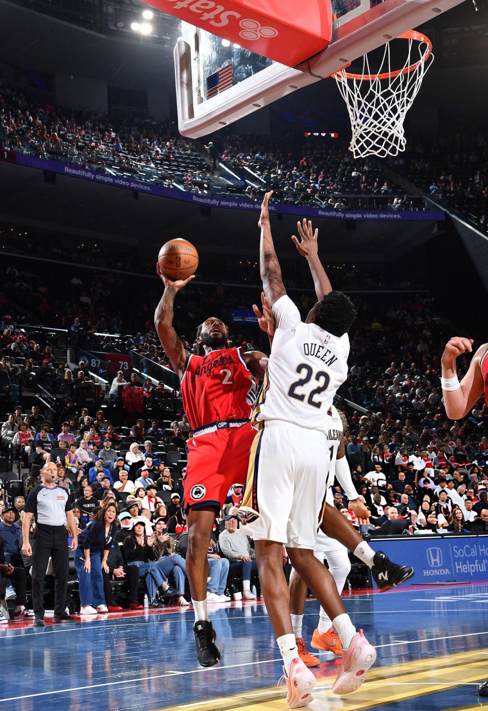 卡子哥牛逼！！！评论区抽个周四！！！我的观赛搭子 ​​​