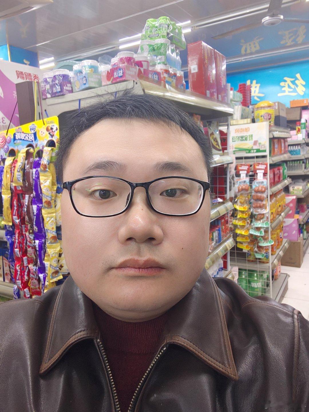 这是我的随拍照，帅吗？ 