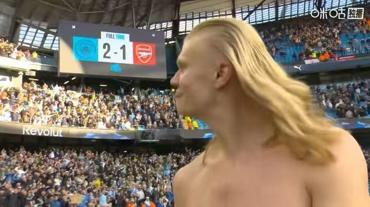 作为经历过弗爵爷称霸英超时期的老球迷，绝大部分曼联球迷看阿森纳球迷其实是有一种“