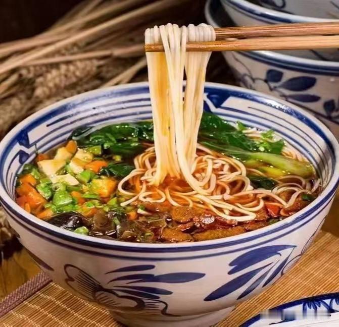探宝西安艳阳天西府饭西府酒楼 西府大烩菜 春光臊子面 西府美食地图 臊子面探店 