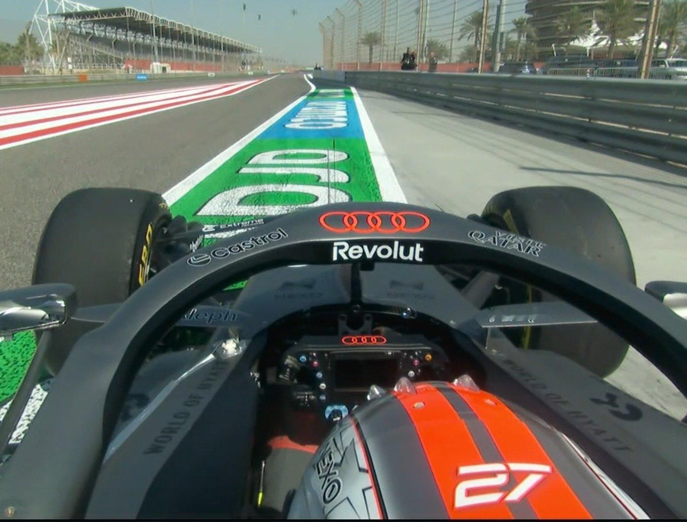 F1 霍肯博格练习起步时，在维修区出口熄火了～ 