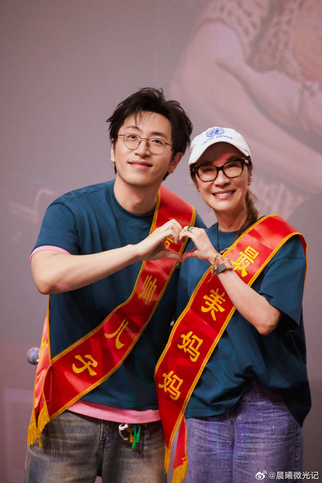 白客每个角色都在交五险一金 白客的演技太接地气了！他演出了普通人在面对生活一地鸡