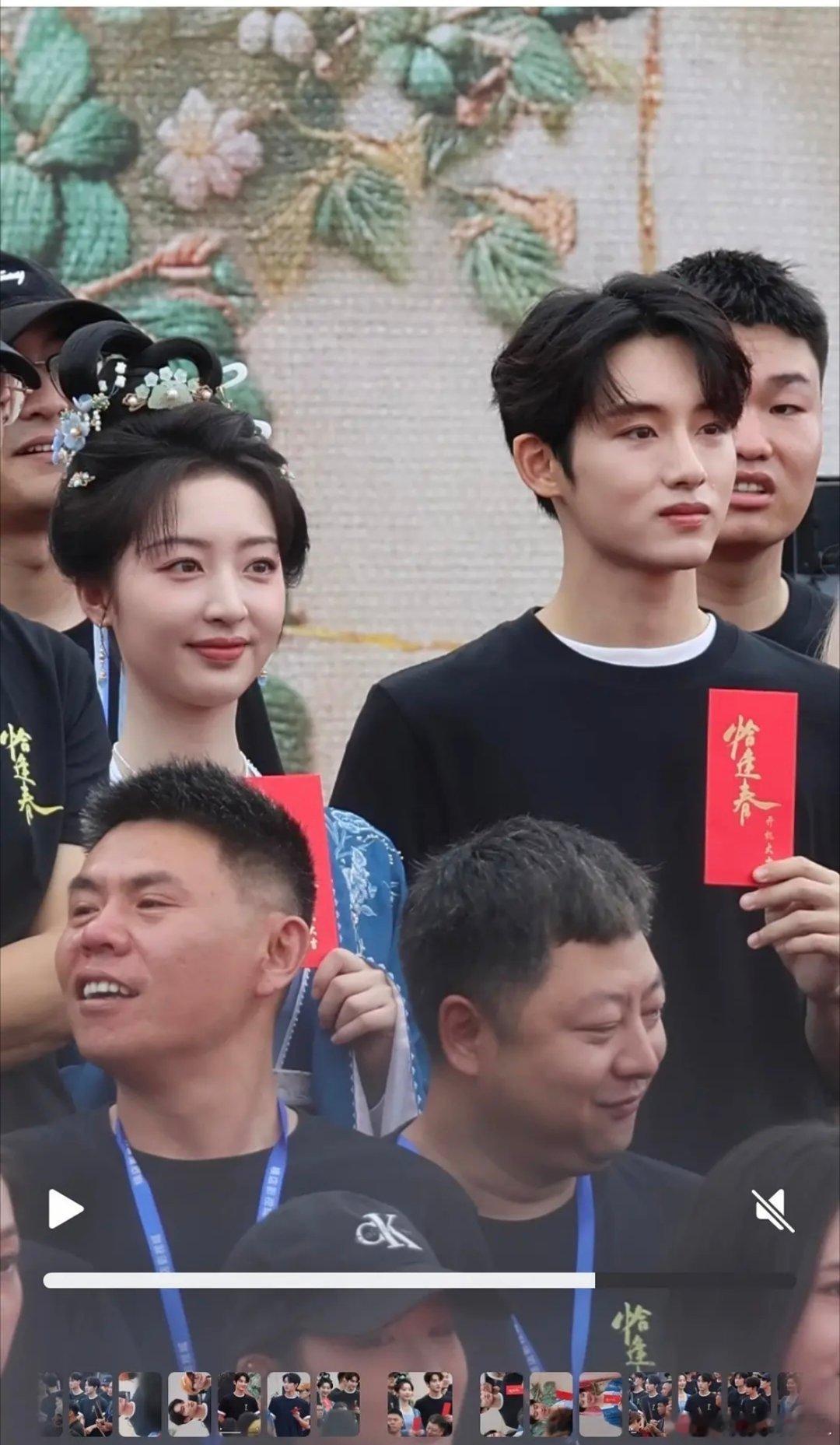 恰逢春阵容恰逢春开机现场的男女主，邓恩熙和董思成两人这个状态，这部剧有拍的必要吗