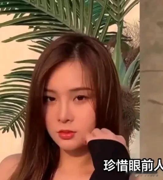 张颖颖不认识汪小菲也没有人认识她，她也不会有流量，直播也赚不到钱[捂脸]每个人都