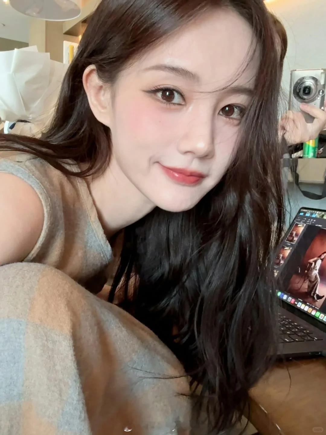 李一桐 | 她有一双月牙般的眼睛 ​​​