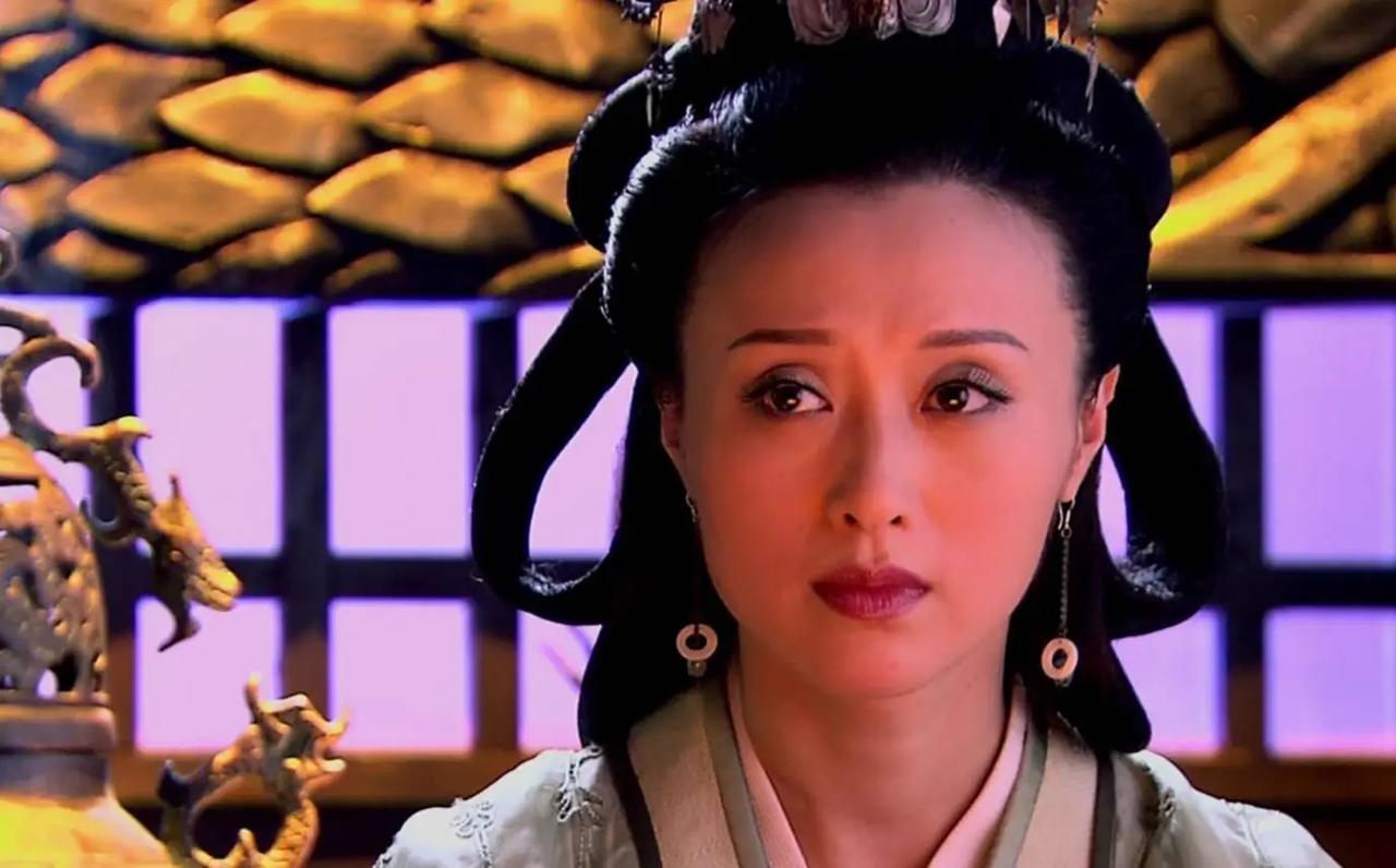 一个女人，被丈夫睡过一次就再没正眼瞧过。后宫佳丽三千，她连刘邦第二面都没见到。但