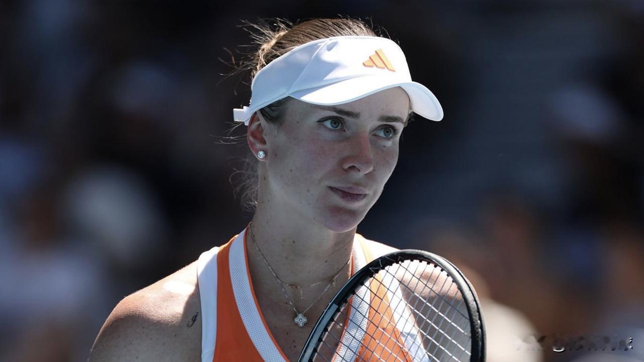 🇺🇦斯维托丽娜6-4/6-1布克沙🇪🇸
继续新赛季的连胜之旅。