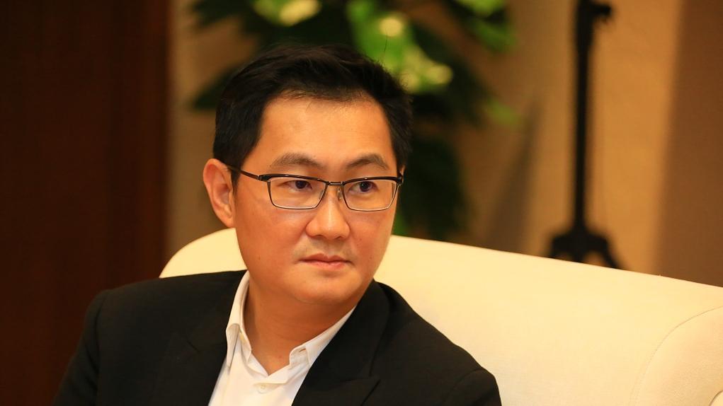 马化腾曾为拿到移动互联网船票而庆幸，如今腾讯拿到了AI时代的船票了没？