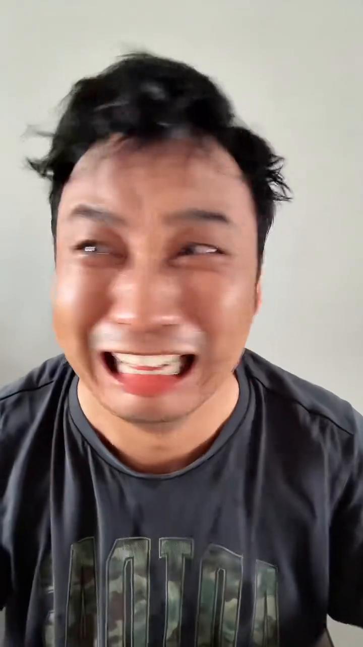 +3W变负两千多。谁懂水下卖飞的痛。上板那一刻，感觉自己的灵魂出窍了，头皮发麻。