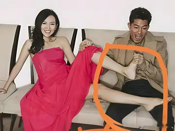 当年，章子怡与郭富城在拍戏间隙休息时的一幕是不是很有趣？ 