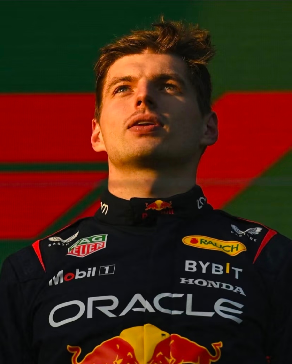 维斯塔潘！杆位！！！真的一步步把悬念带到了阿布扎比！明天拭目以待！车好的时候告诉