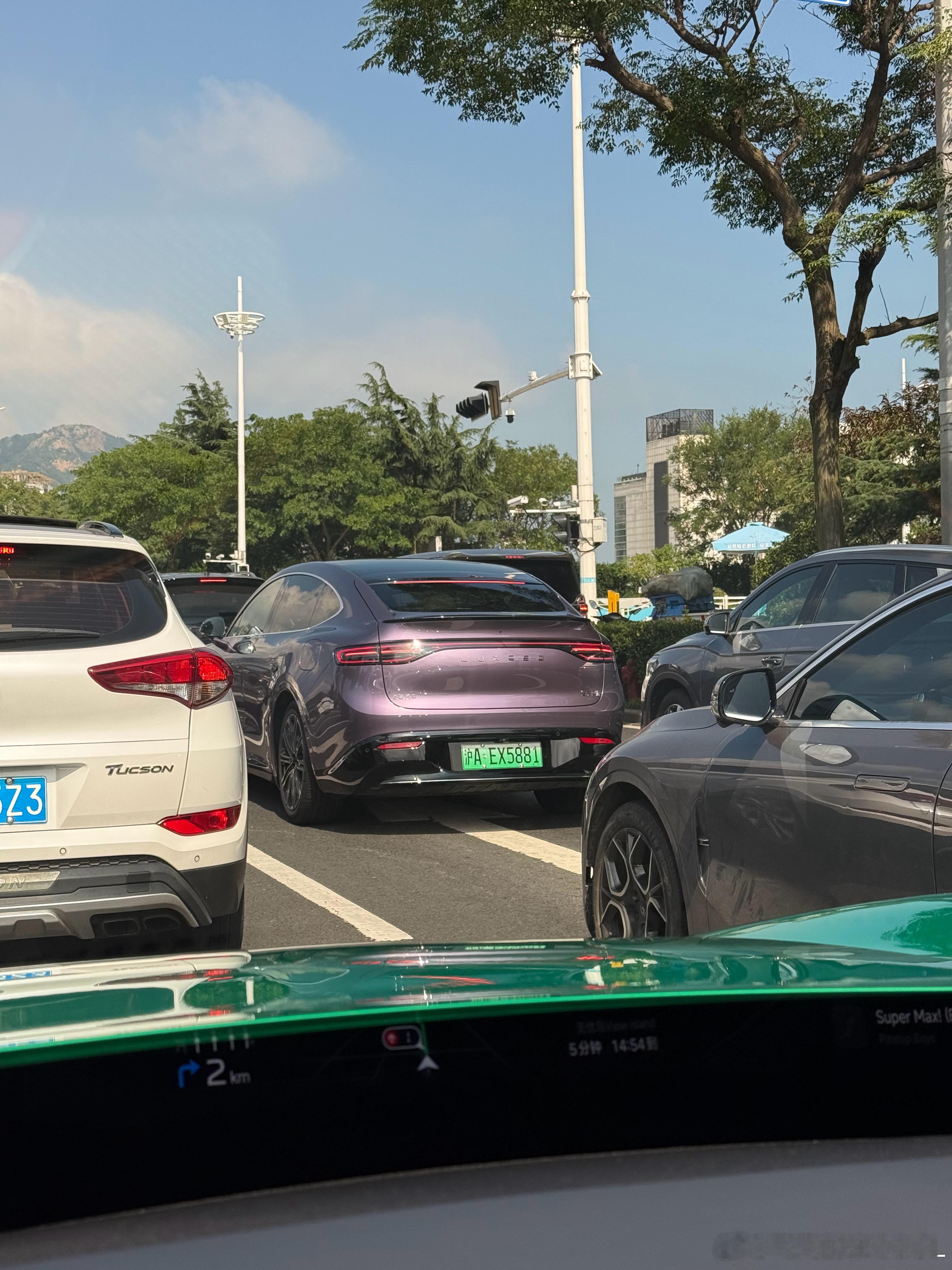 智界R7出新款了 现款这个紫色真的挺有质感的 ​​​