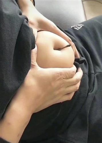 你想吃梨吗？我有[允悲] ​搞笑 ​ ​​​