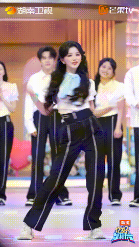 孔雪儿好六cha舞直拍梦回了孔雪儿的舞台永远有惊喜，翻跳GOOD-Bye Bab