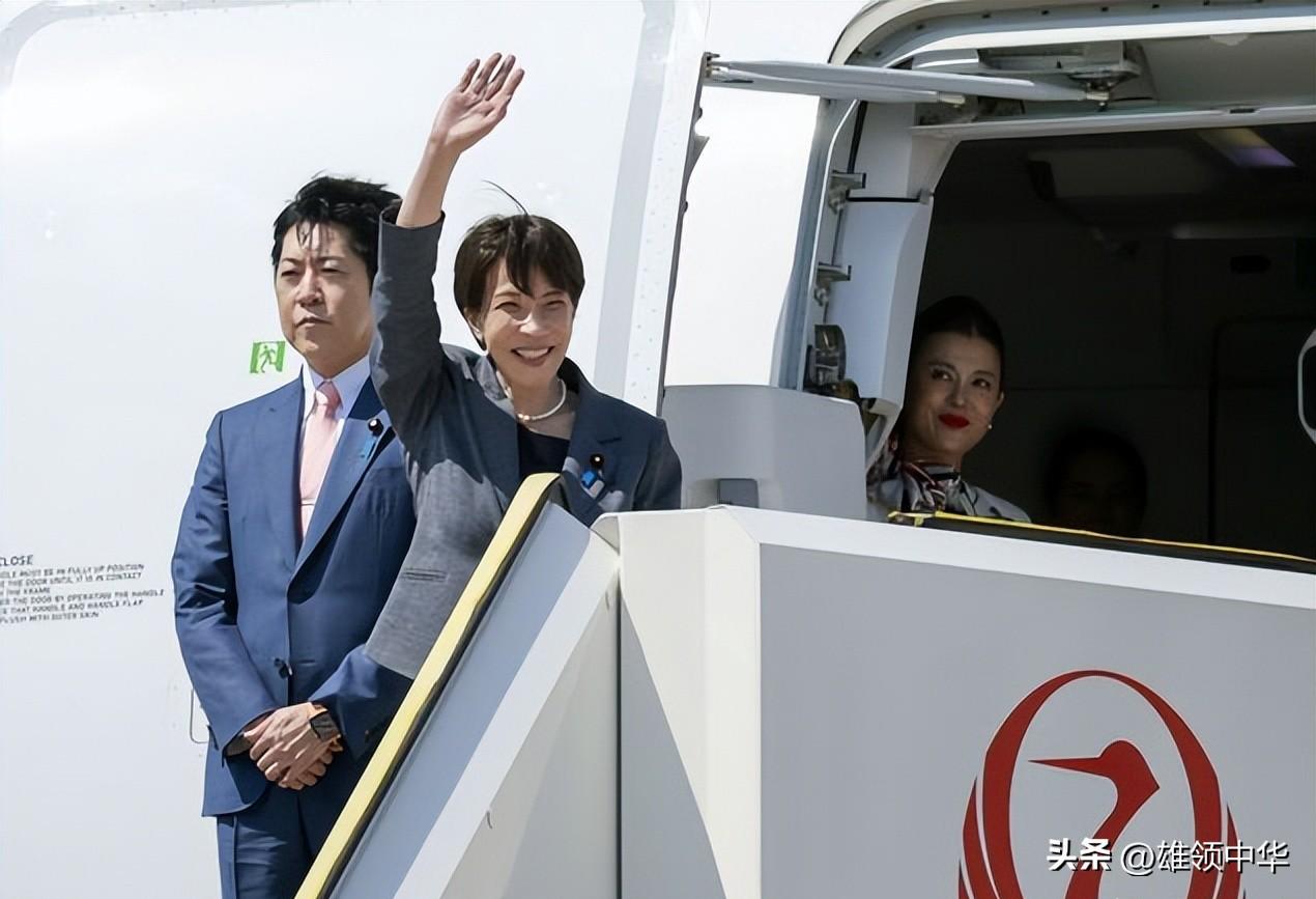 这是高市早苗首次以日本首相身份赴法国参加G7国峰会，去年在加拿大举行的G7国峰会