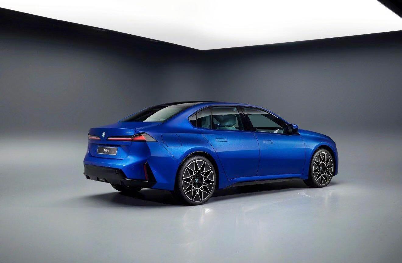 我的天哪！全新一代宝马i3，胖了！百家车坛