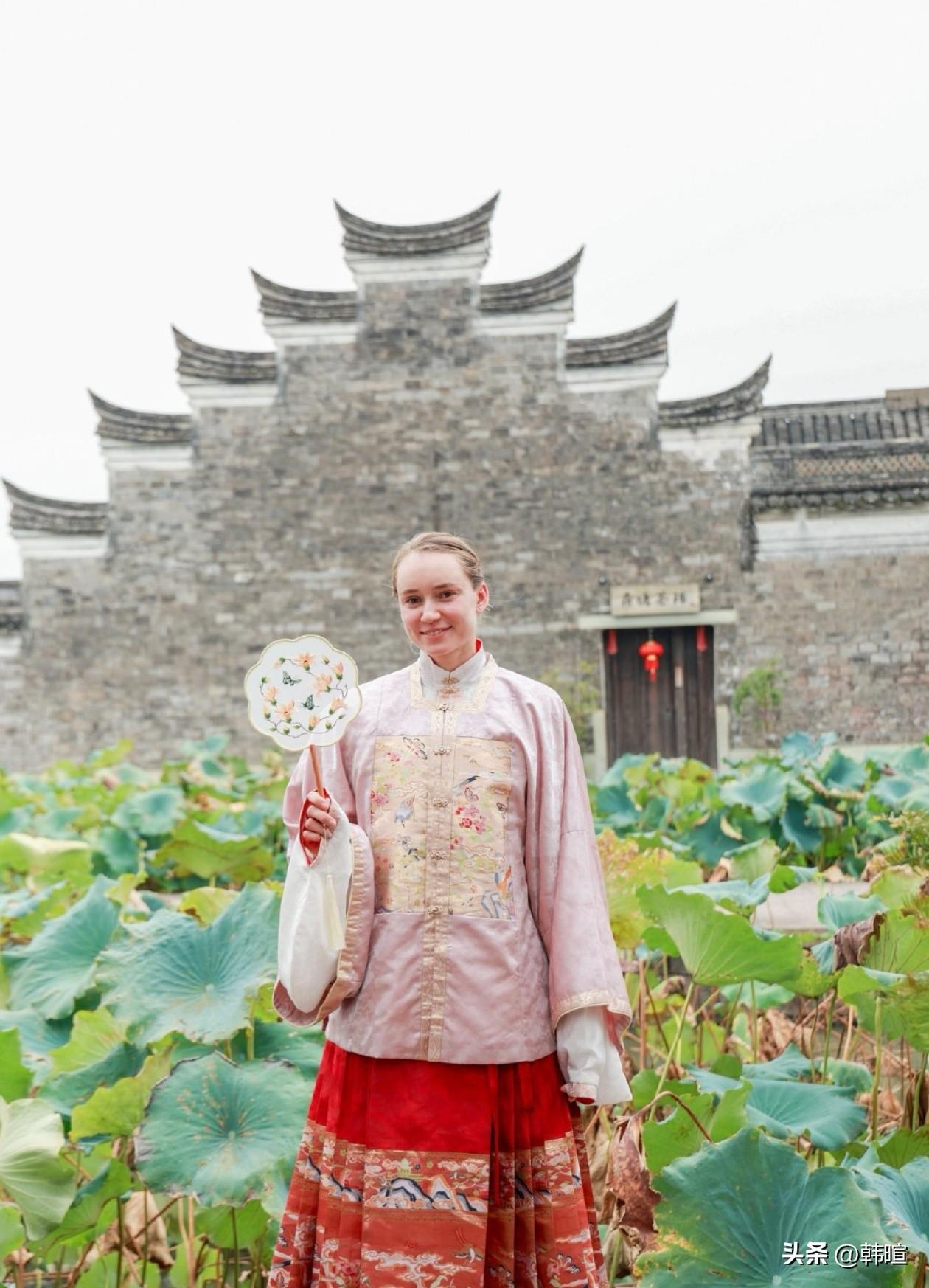 莱巴金娜，人淡如菊！
不管能否首次赢得美网女单冠军，下一期WTA排行榜，莱巴金娜
