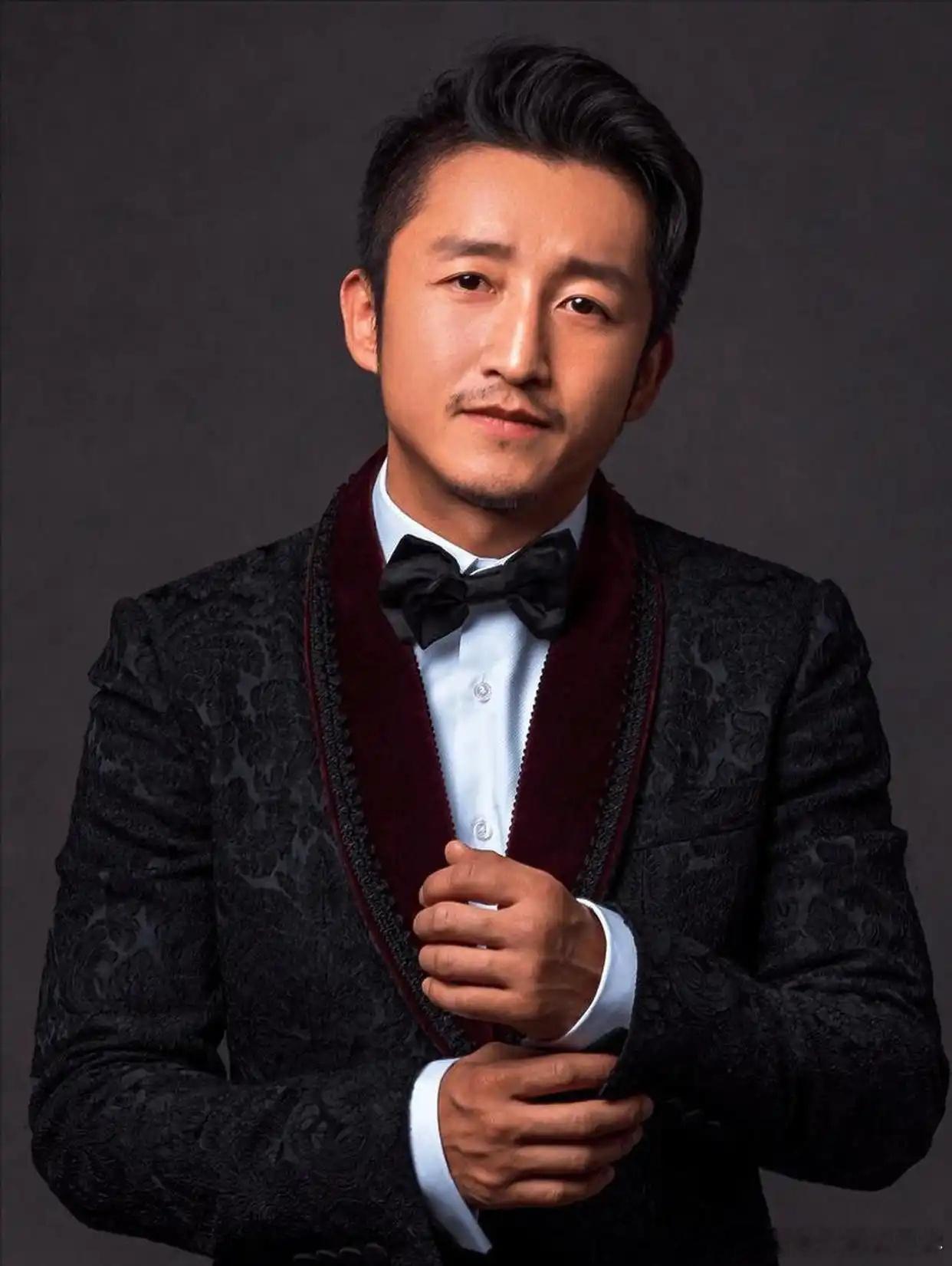 什么样的男人在女人眼里是绝世好男人呢？除了八字里正财星一位以外，还有一种命对女生