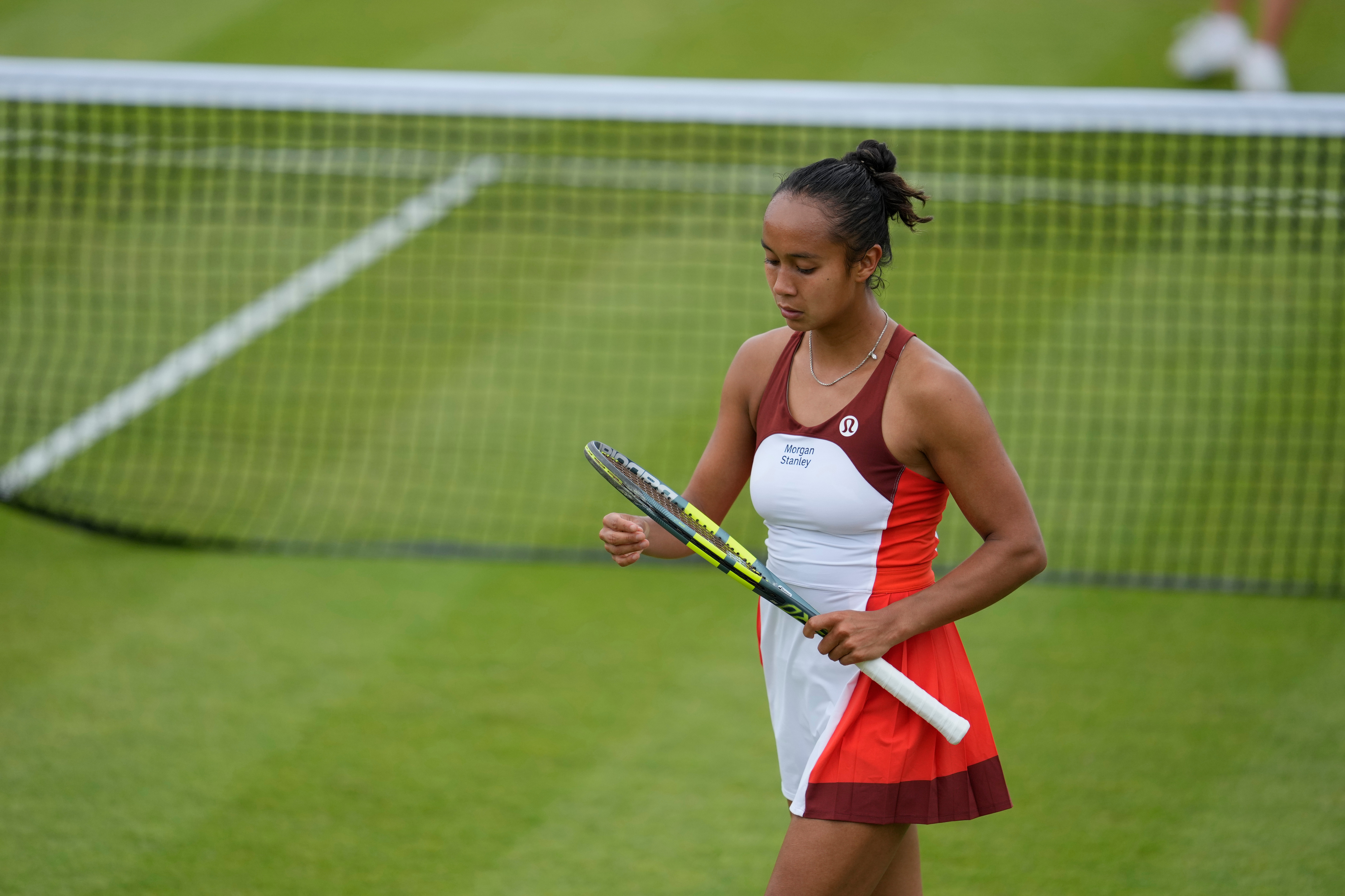 重回胜利轨道💪WTA500巴特洪堡站首轮，费尔南德斯经过3小时12分钟的鏖战以