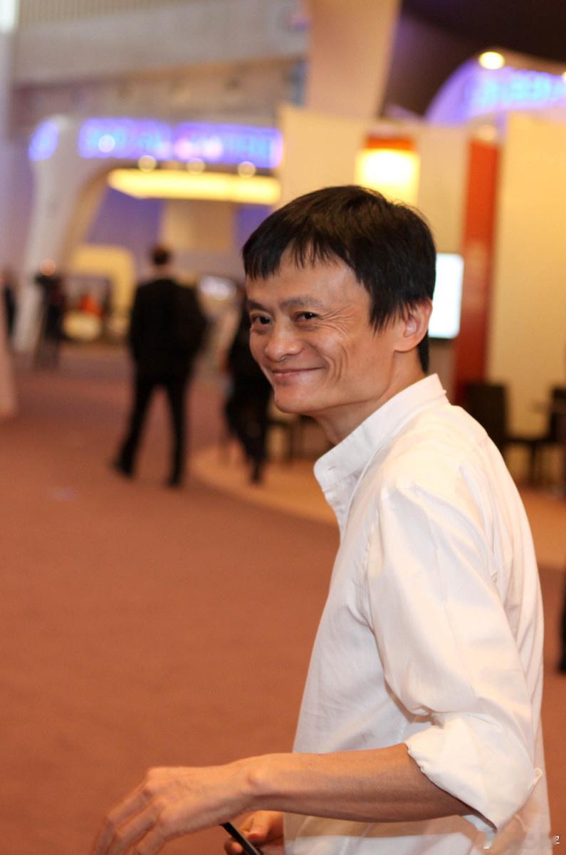 马云：做人要像沙和尚，当领导要像唐僧，做事要像孙悟空，生活要像猪八戒。 