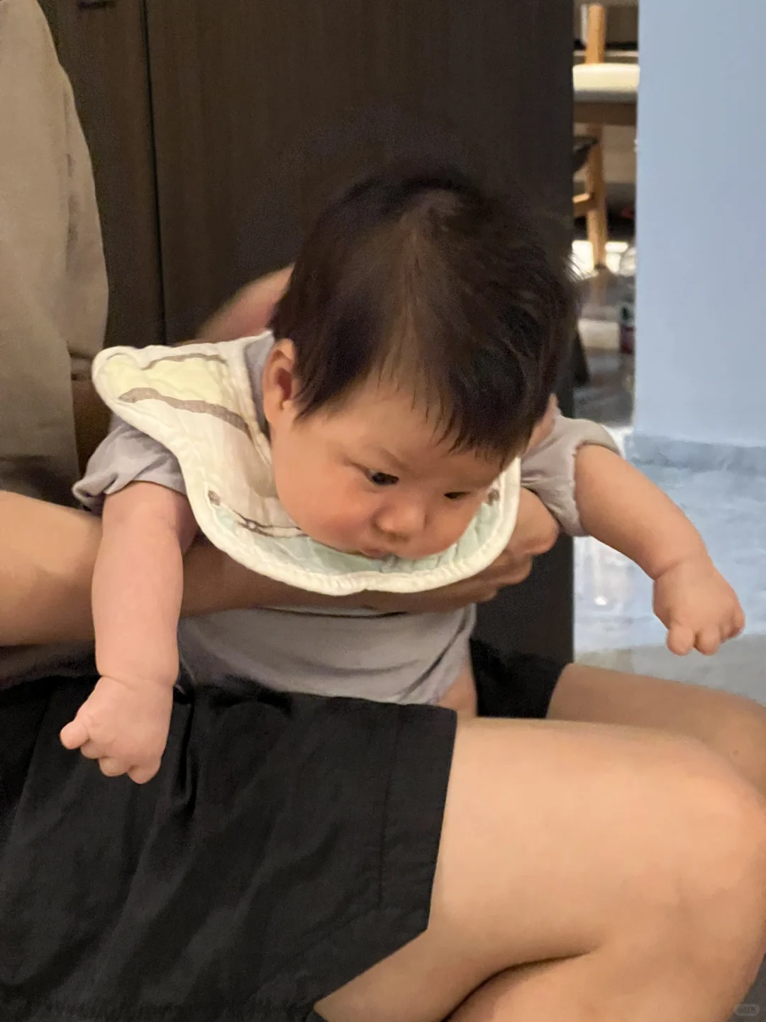 拍嗝中的小可爱🤭🤭