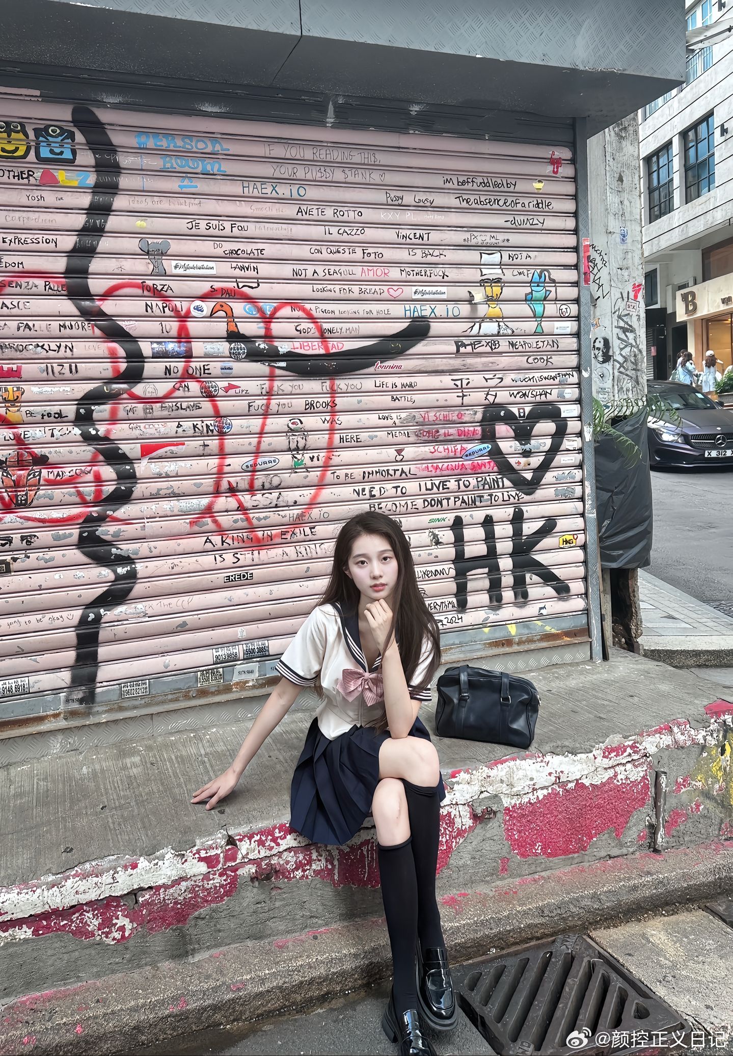 jk私影jk街拍美女绘梦长廊