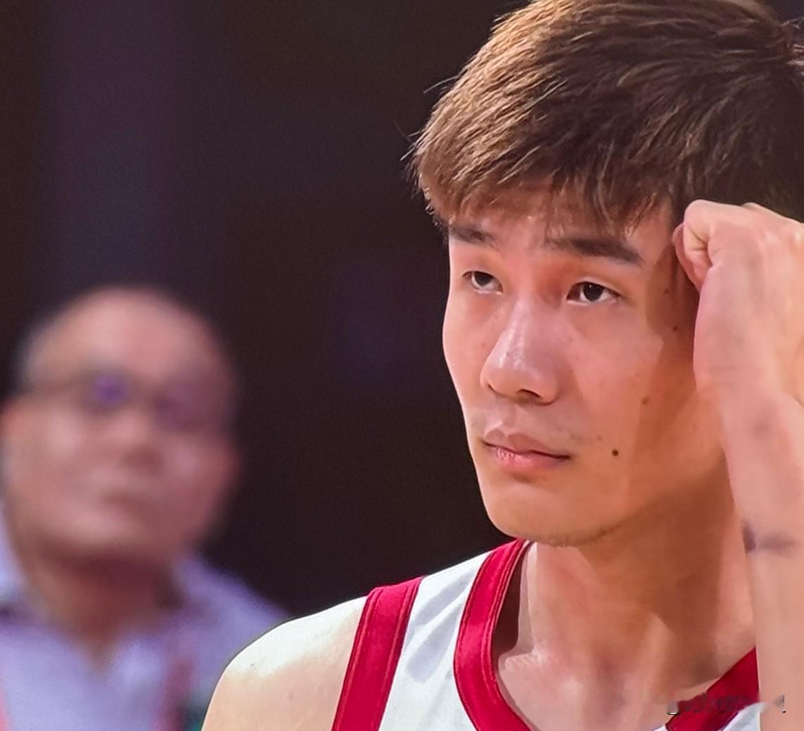 山西男篮在窗口期应该考虑签回以下球员中的优秀球员了。

26-27赛季常规赛开打