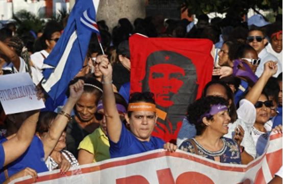 谁不知道美国跟古巴这俩，这么多年一直不对付，结果最近这阵子，美国居然偷偷摸摸派了